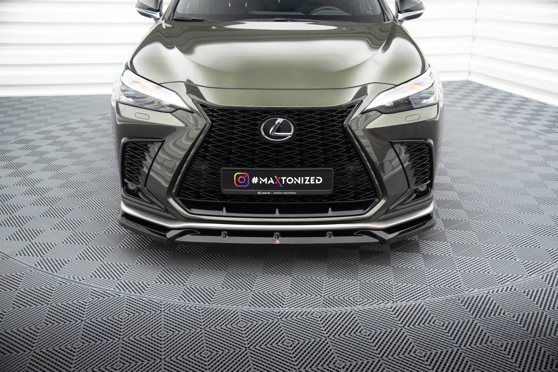 Maxton Front Ansatz V.2 für Lexus NX F-Sport Mk2 schwarz Hochglanz