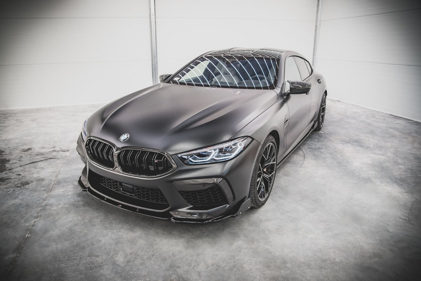 Maxton Front Ansatz V.1 +Flaps für BMW M8 Gran Coupe F93