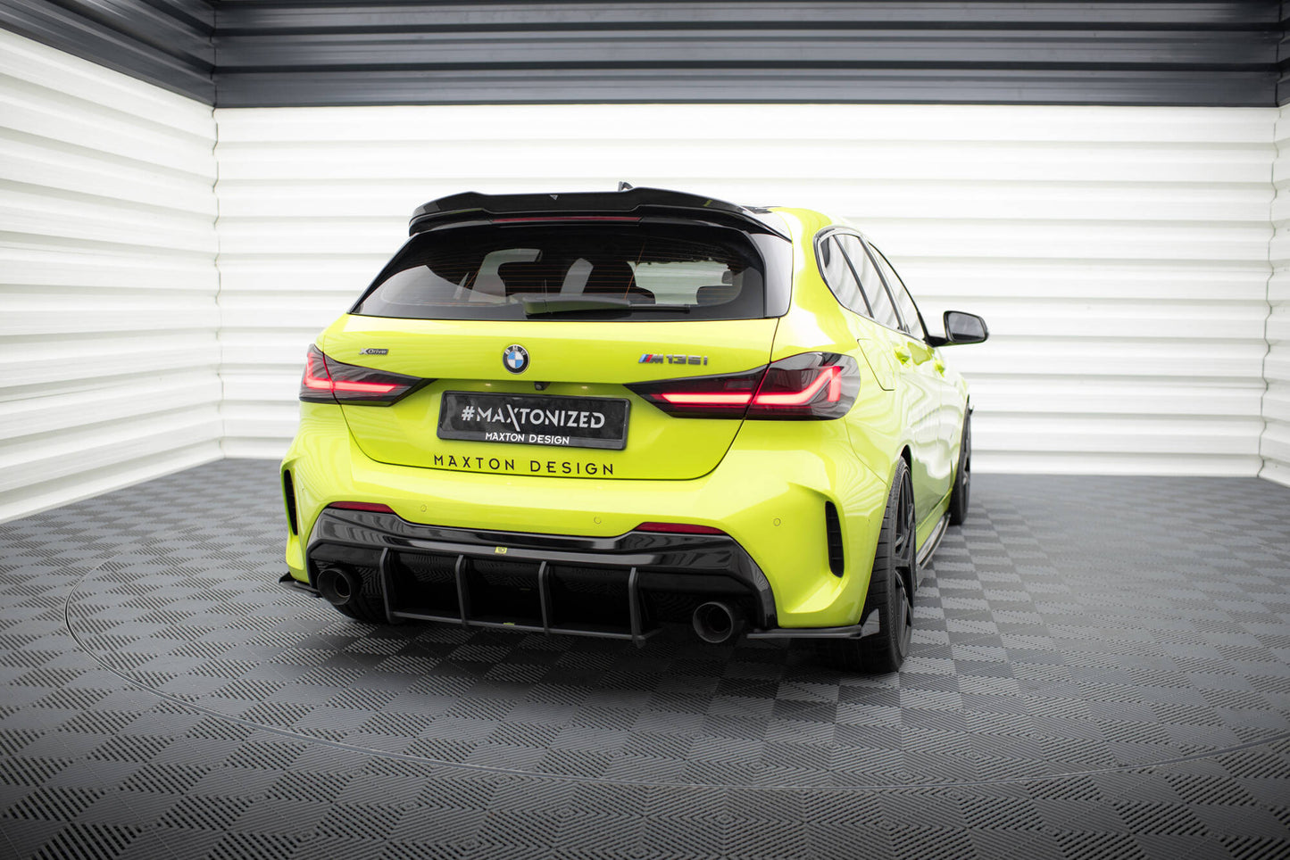 Maxton Street Pro Heckschürze V.1 für BMW 1er F40 M-Paket / M135i