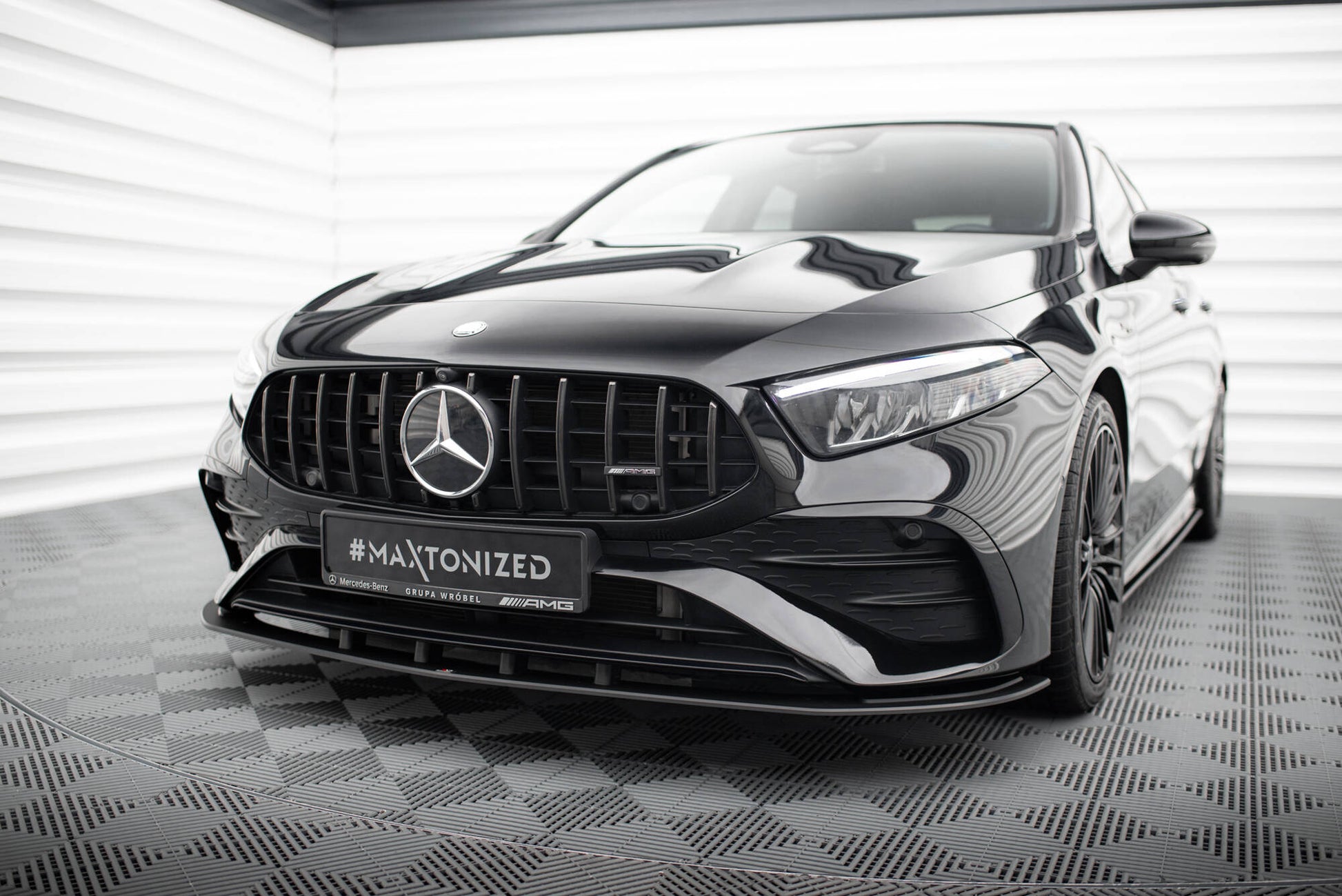 Maxton Street Pro Front Ansatz für für Mercedes-AMG A35 W177 Facelift