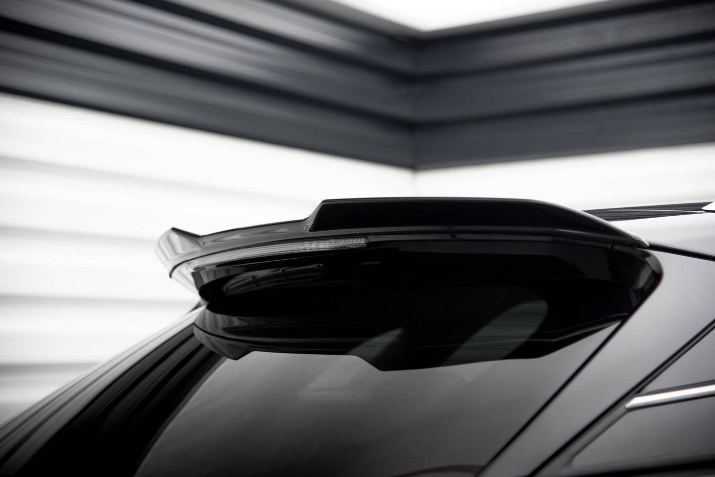 Maxton Höher Spoiler CAP für 3D Lexus RX Mk4 Facelift schwarz Hochglanz