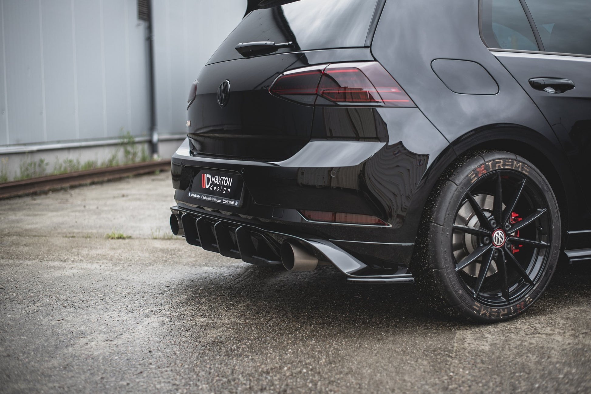 Maxton Robuste Racing Heckschürze für VW Golf 7 GTI TCR