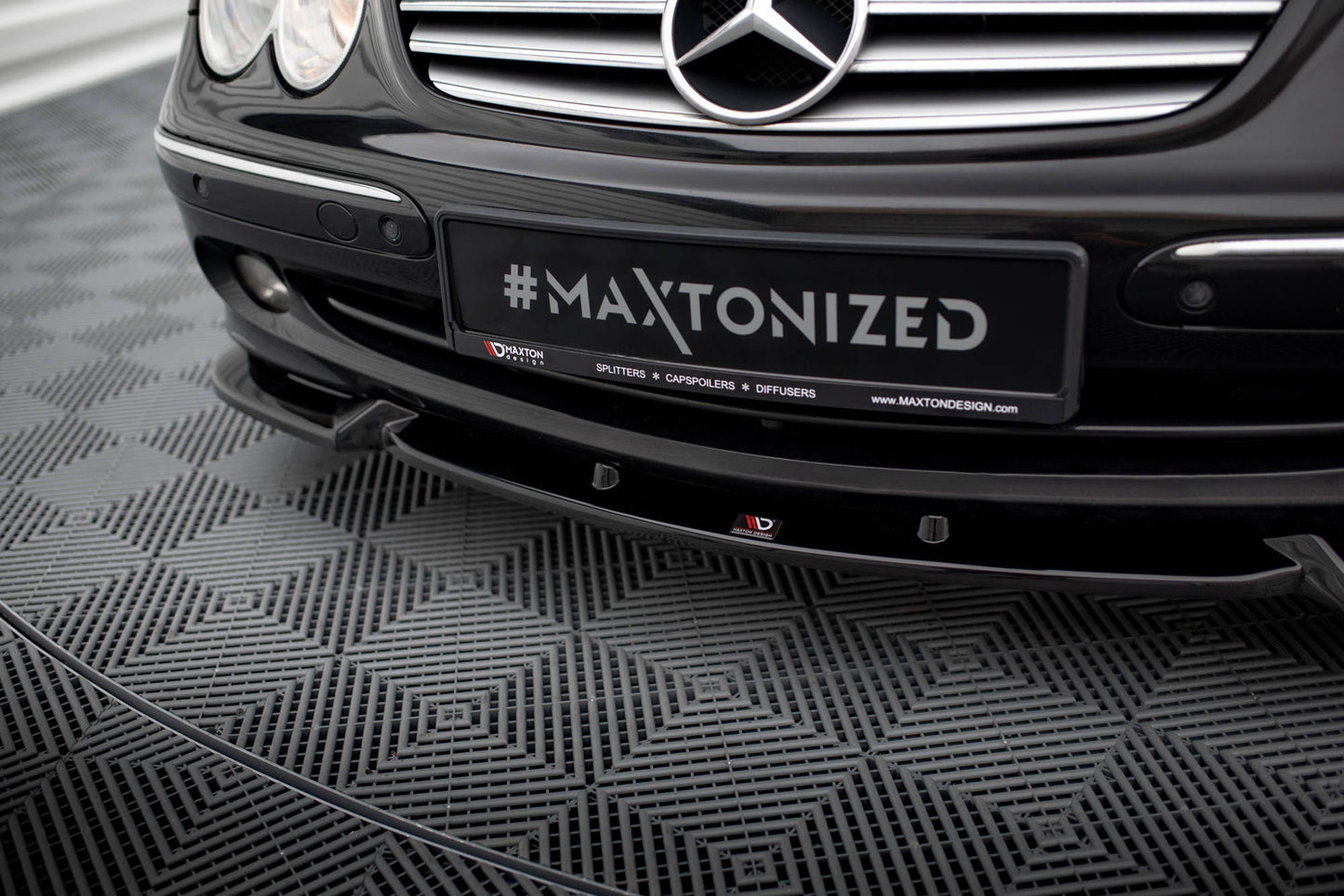 Maxton Front Ansatz V.2 für Mercedes-Benz CLK W209 schwarz Hochglanz