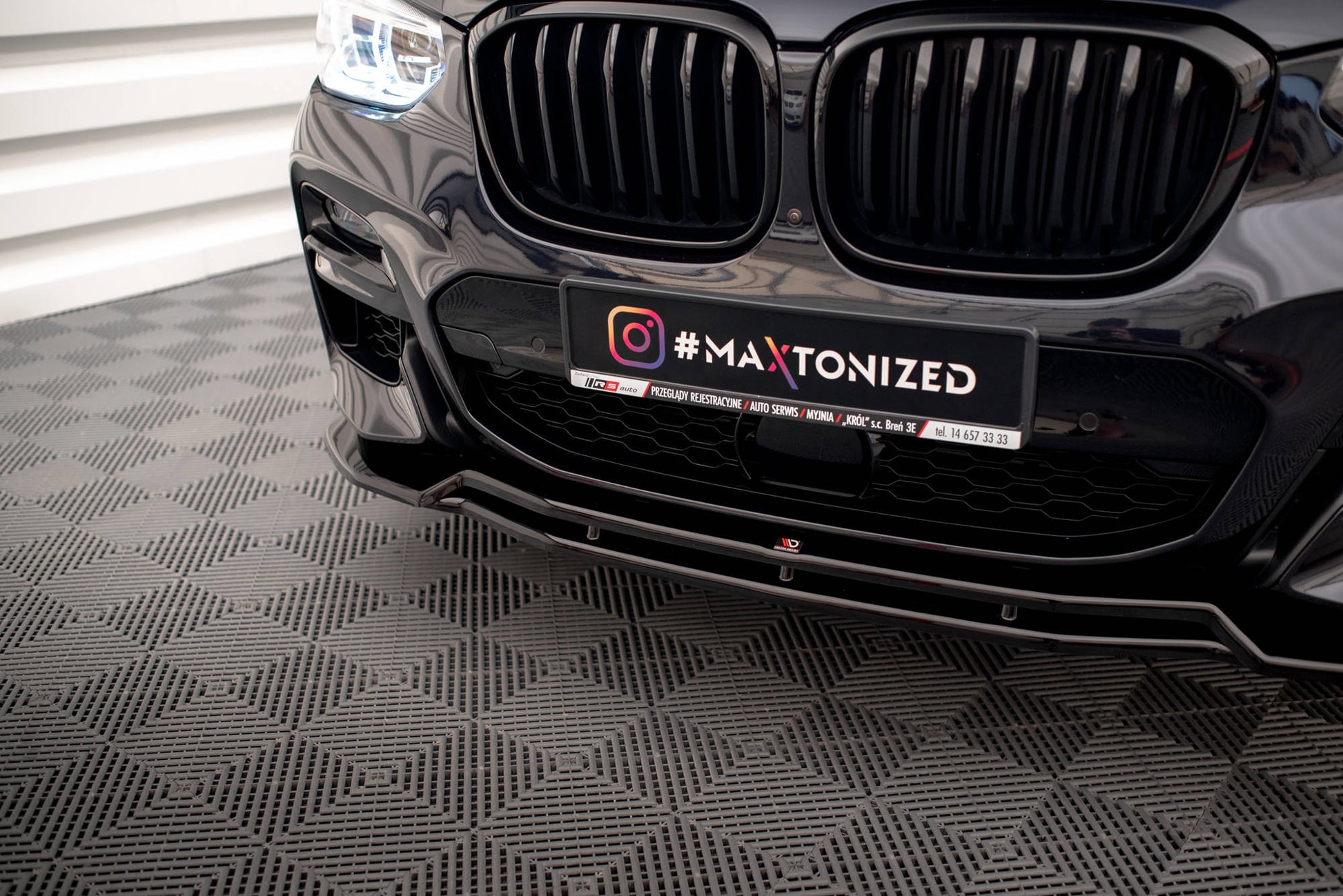 Maxton Front Ansatz V.1 für BMW X3 M40d / M40i / M-Paket G01  schwarz Hochglanz