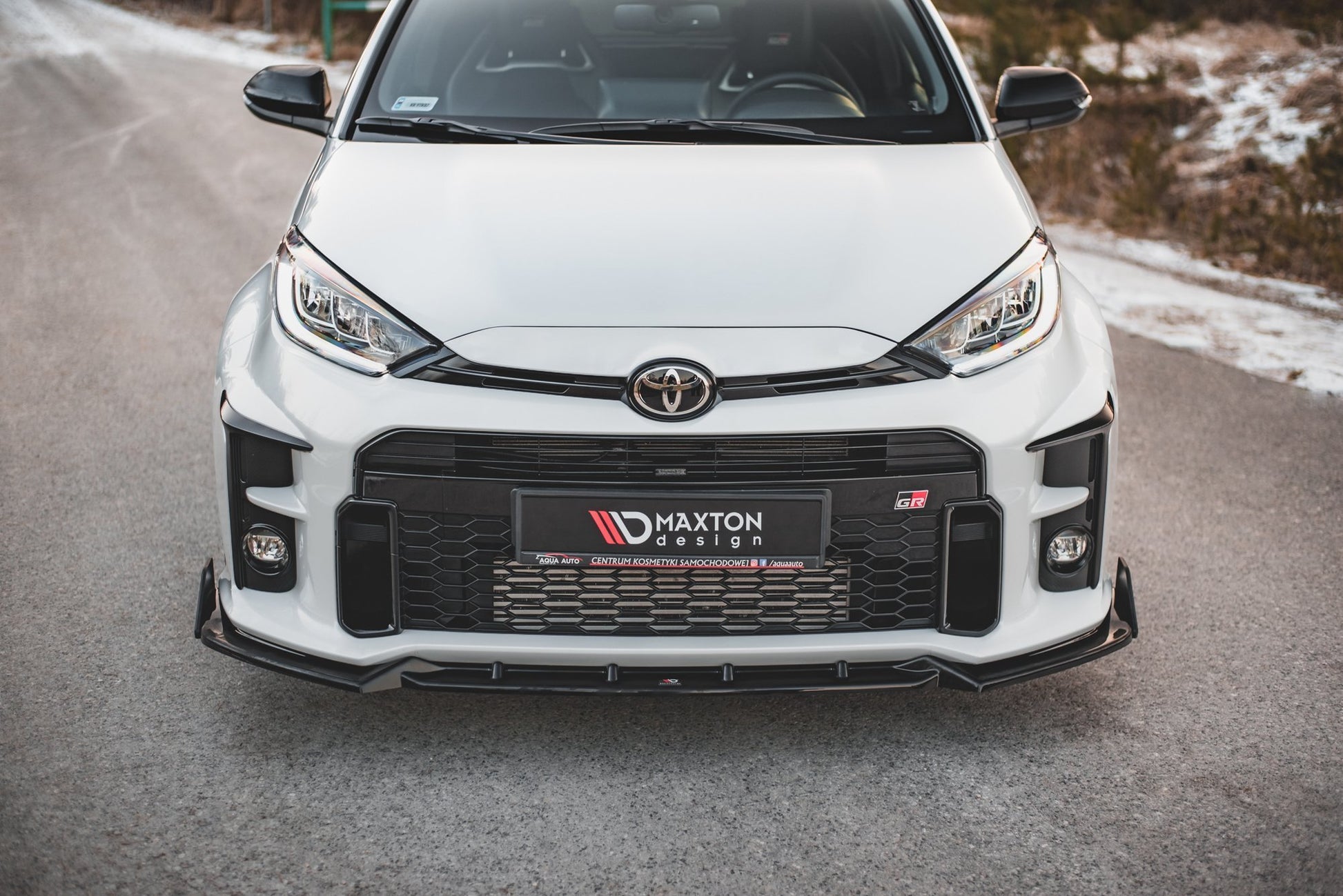 Maxton Front Ansatz V.2 +Flaps für Toyota GR Yaris Mk4