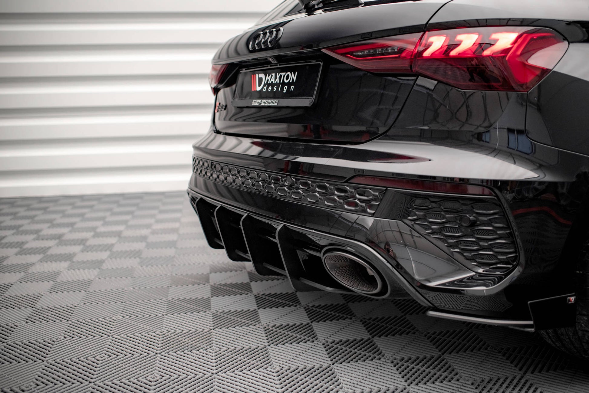 Maxton Street Pro Heckschürze für Audi RS3 Sportback 8Y