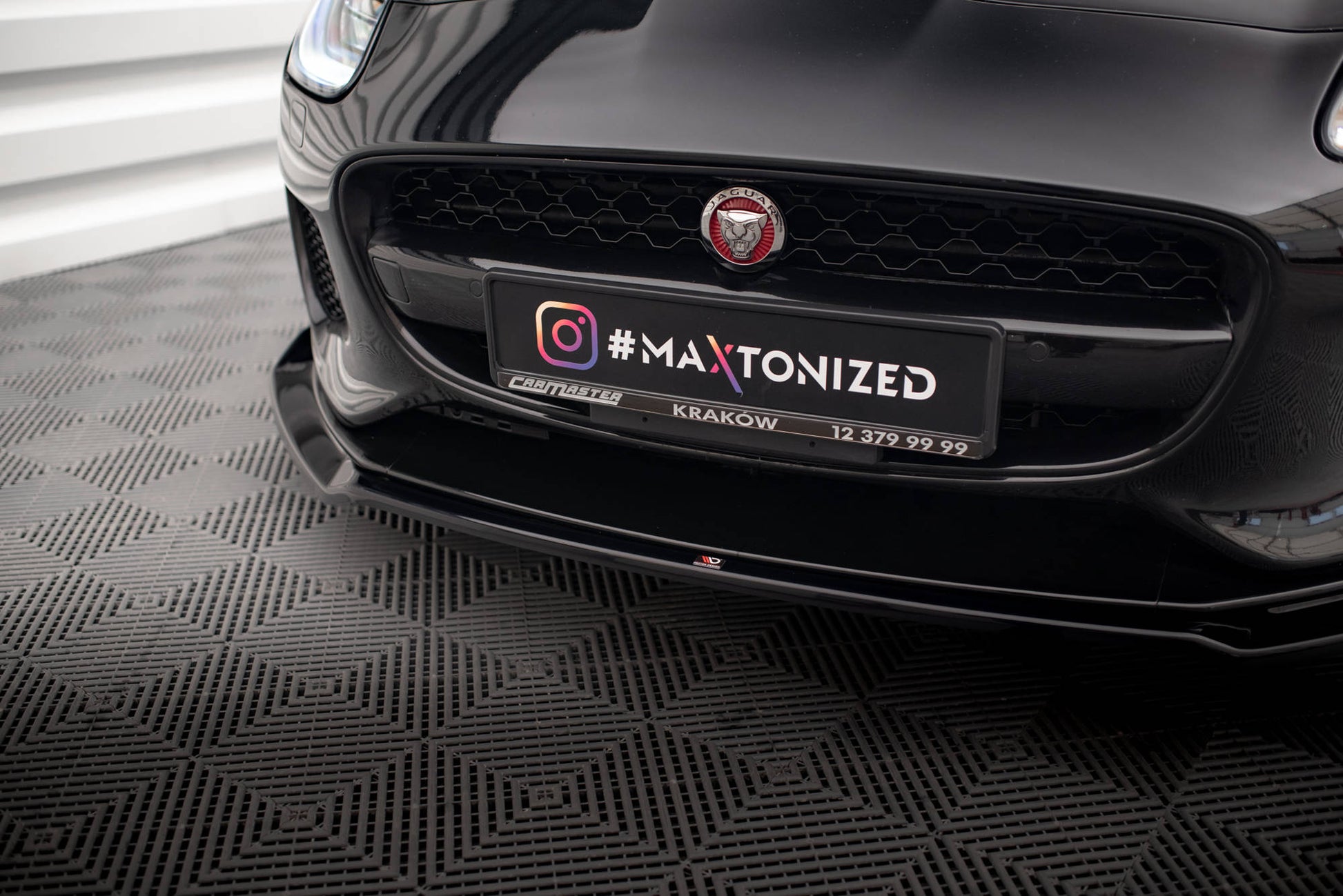 Maxton Front Ansatz V.2 für Jaguar F-Type Mk1 Facelift schwarz Hochglanz