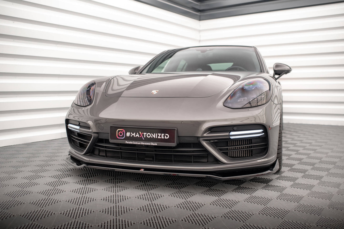 Maxton Front Ansatz V.2 für Porsche Panamera Turbo S E-Hybrid schwarz Hochglanz