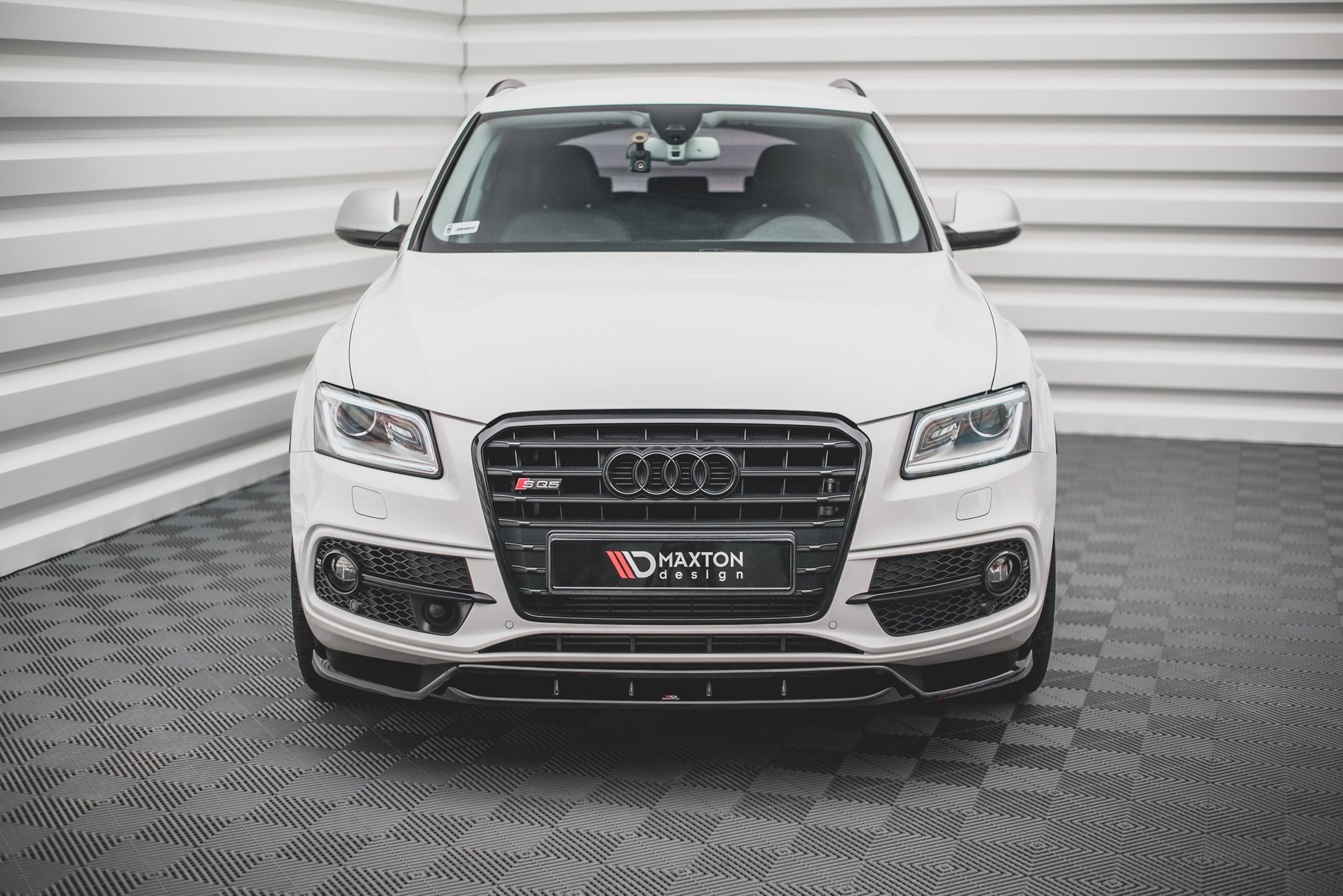 Maxton Front Ansatz für Audi SQ5 Mk1 (8R) schwarz Hochglanz