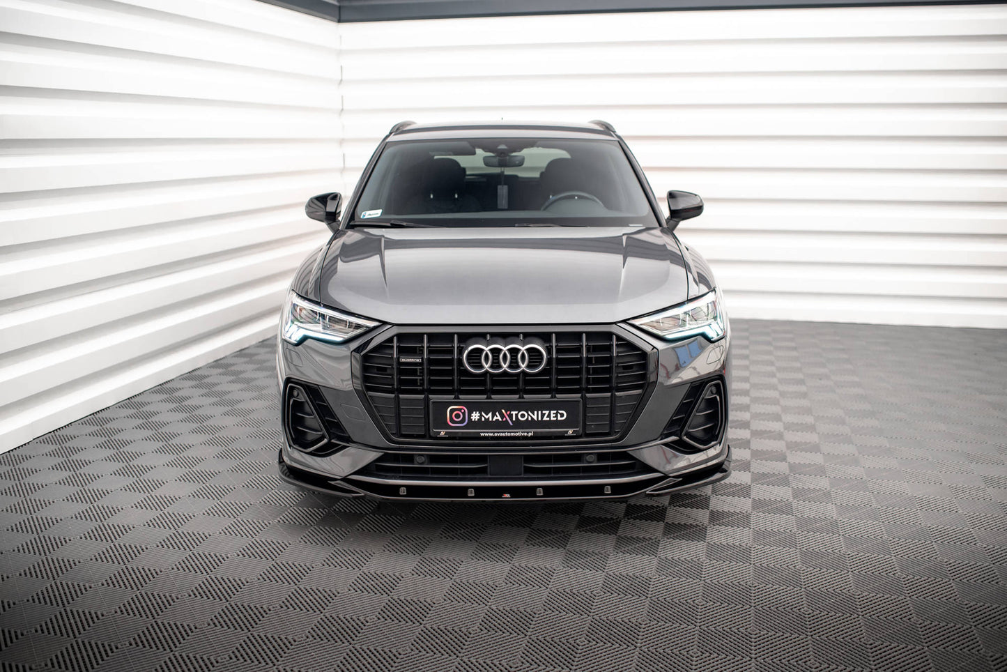 Maxton Front Ansatz V.1 für Audi Q3 S-Line F3 schwarz Hochglanz