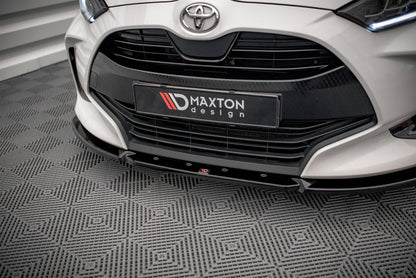 Maxton Front Ansatz V.2 für Toyota Yaris Mk4 schwarz Hochglanz