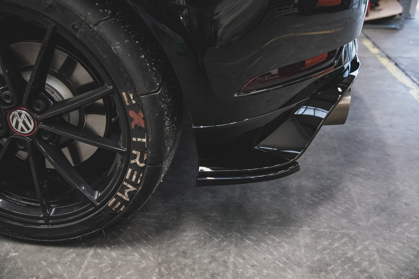 Maxton Heck Ansatz Flaps Diffusor für VW Golf 7 GTI TCR
