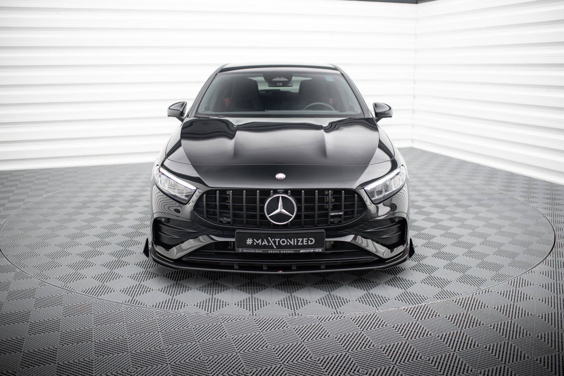 Maxton Street Pro Front Ansatz für +Flaps für + Flaps Mercedes-AMG A35 W177 Facelift schwarz Hochglanz