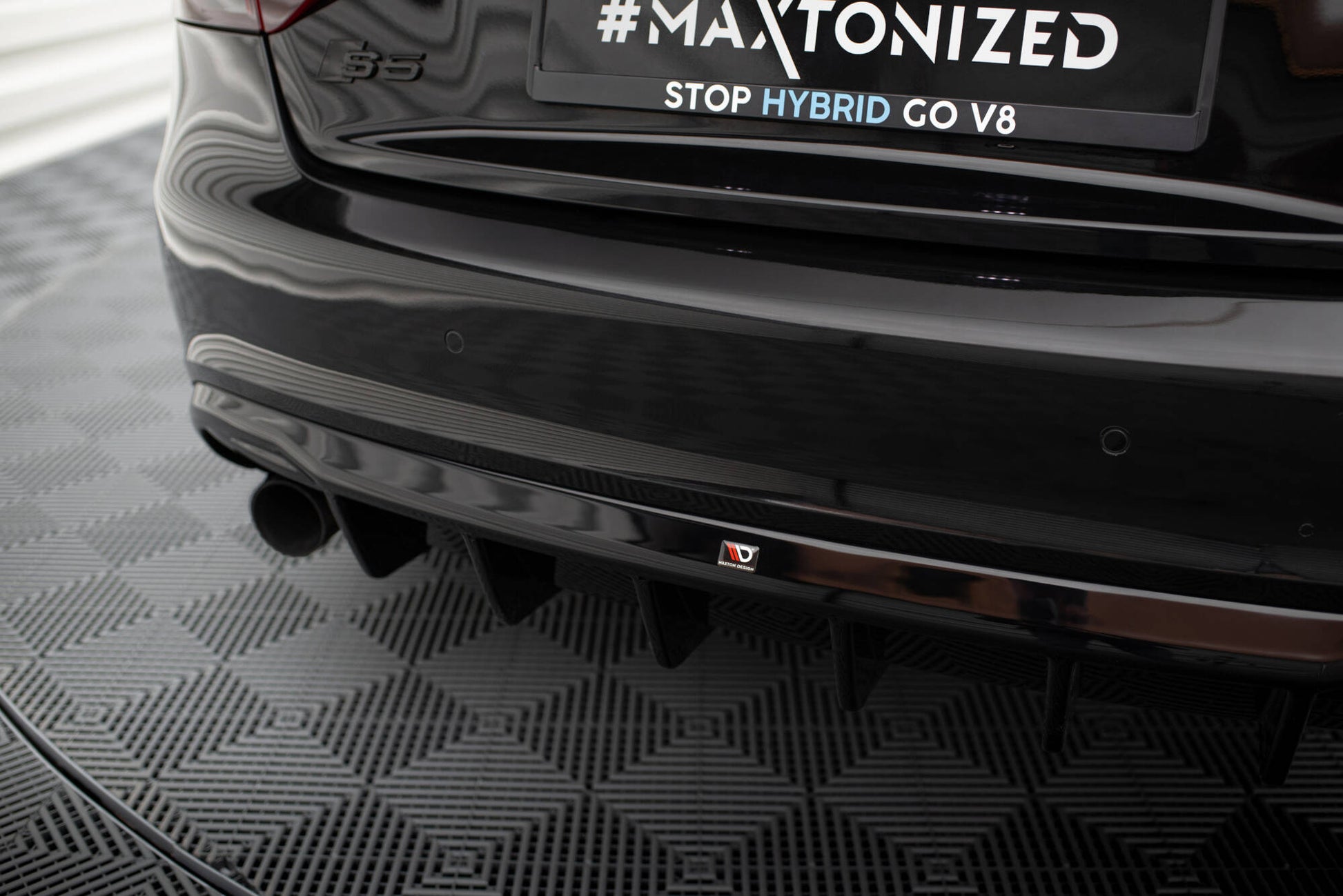 Maxton Diffusor Heck Ansatz für Audi A5 Coupe / Cabrio S-Line 8T (Version mit Einzelauspuff auf beiden Seiten)