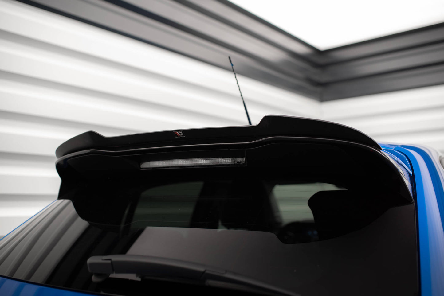 Maxton Spoiler CAP V.1 für Peugeot 208 Mk2 schwarz matt