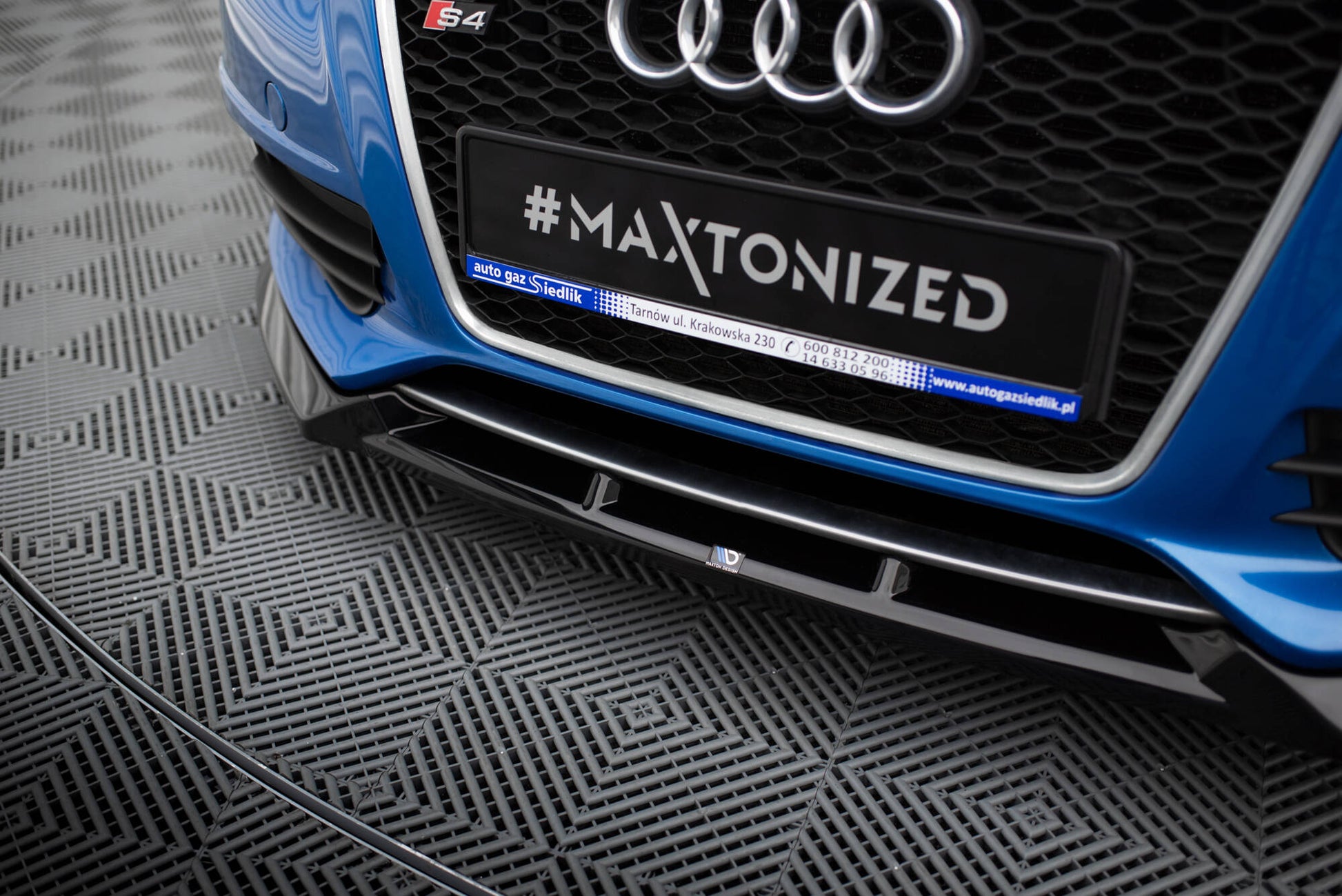 Maxton Front Ansatz V.4 für Audi S4 / A4 S-Line B8 schwarz Hochglanz