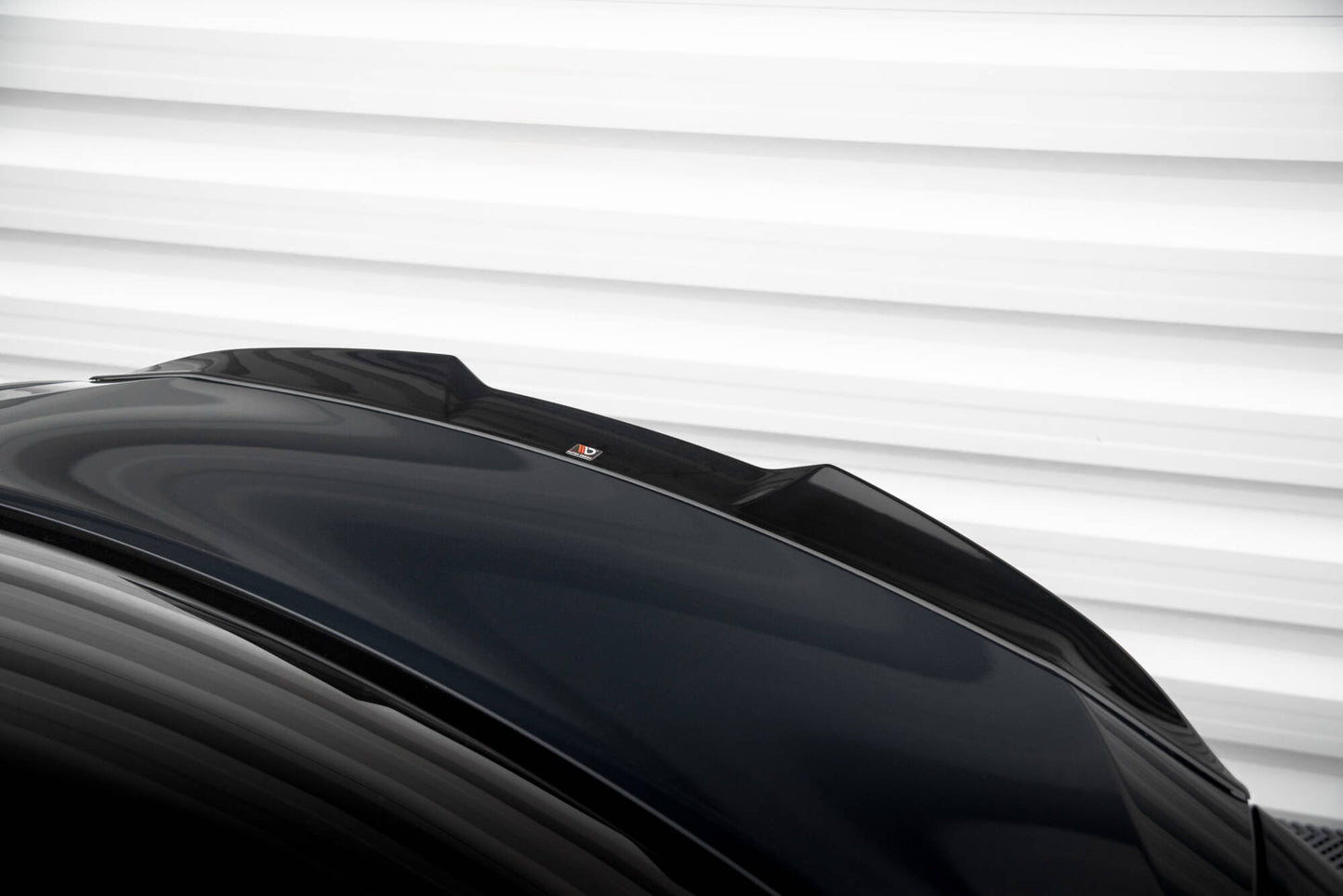 Maxton Spoiler CAP für 3D Toyota Avensis Limousine Mk3 Facelift schwarz Hochglanz