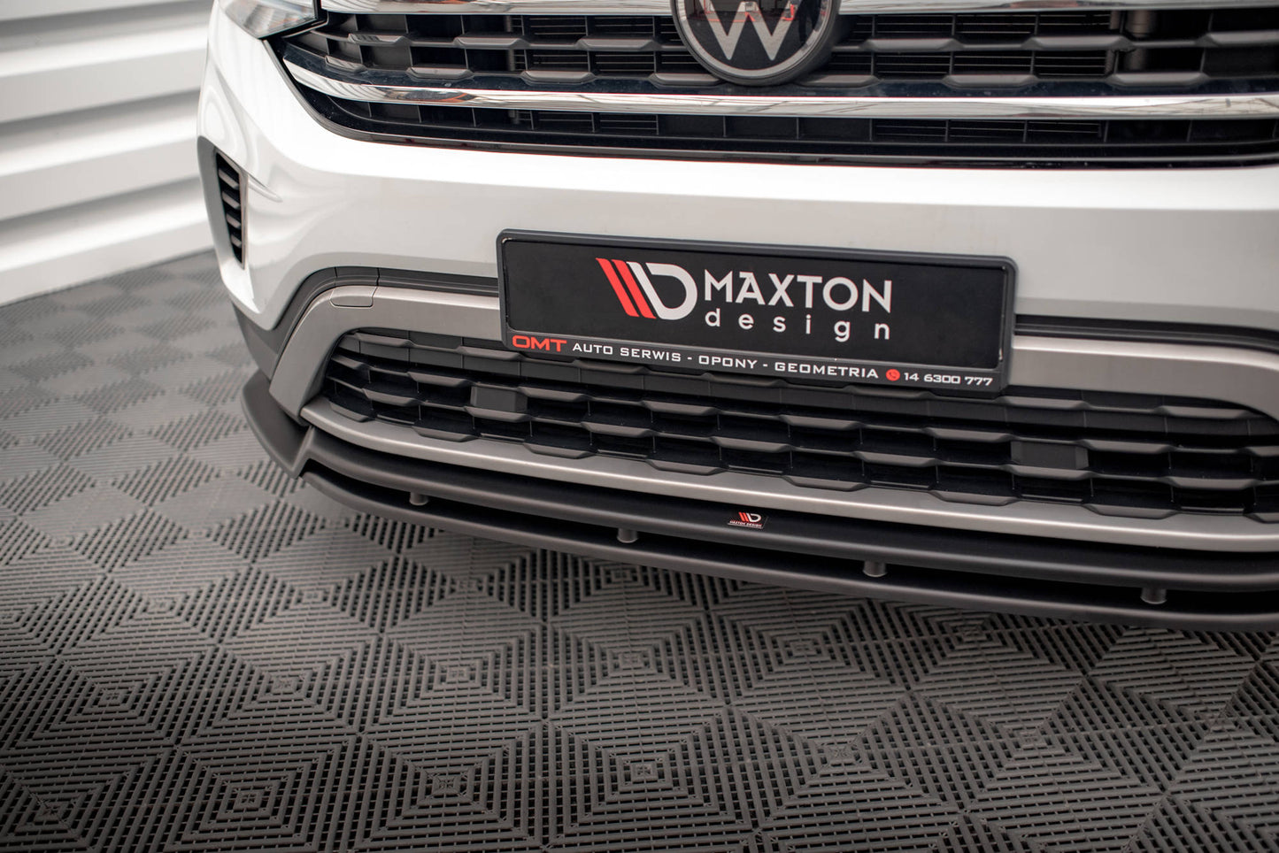 Maxton Front Ansatz V.2 für Volkswagen Atlas Cross Sport schwarz Hochglanz