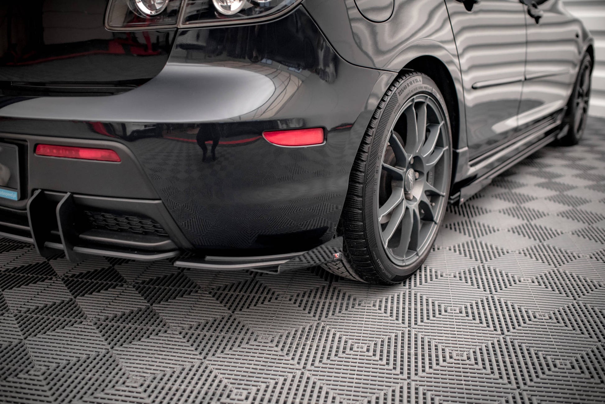 Maxton Street Pro Heck Ansatz Flaps Diffusor +Flaps für Mazda 3 MPS Mk1 schwarz Hochglanz