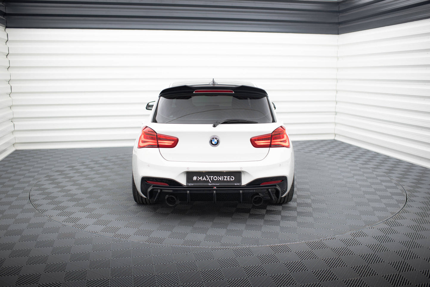 Maxton Diffusor Heck Ansatz V.3 für BMW M140i F20 Facelift