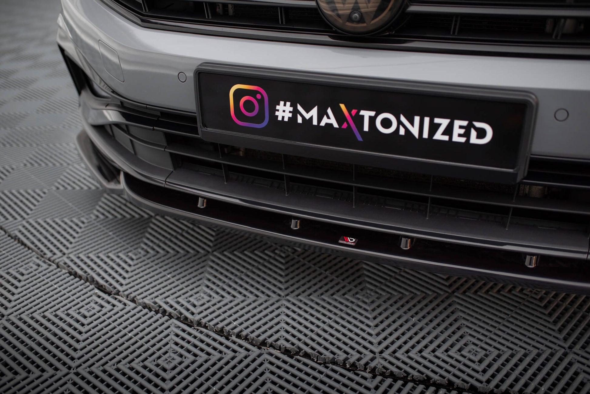 Maxton Front Ansatz V.2 für Volkswagen Passat R-Line B8 Facelift schwarz Hochglanz