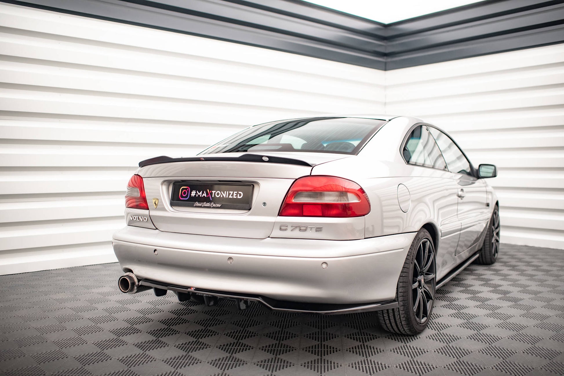 Maxton Spoiler CAP für Volvo C70 Mk1 schwarz Hochglanz