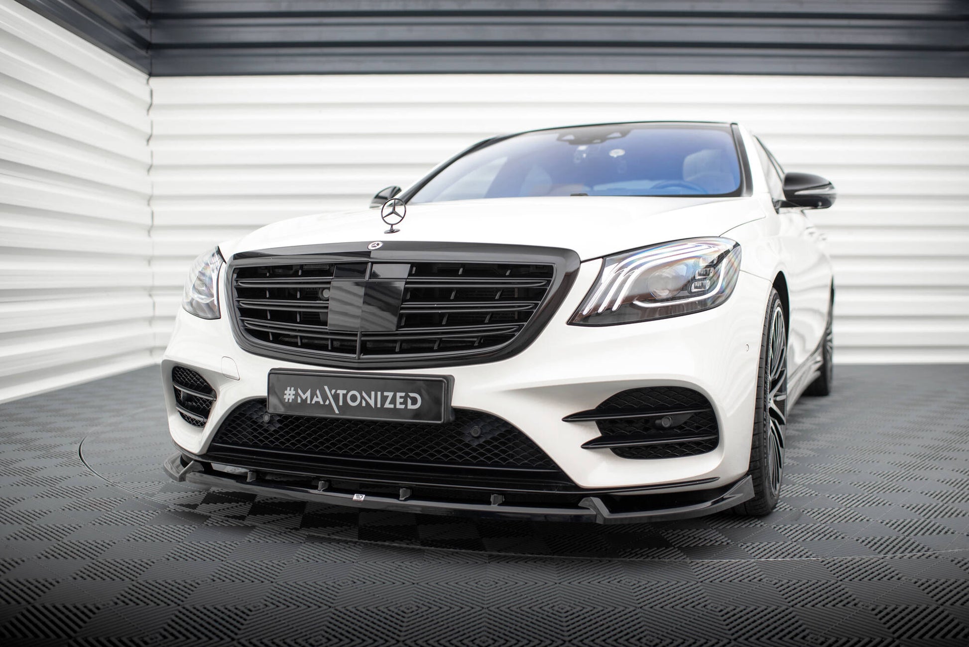 Maxton Front Ansatz V.2 für Mercedes-Benz S AMG-Line W222 Facelift schwarz Hochglanz