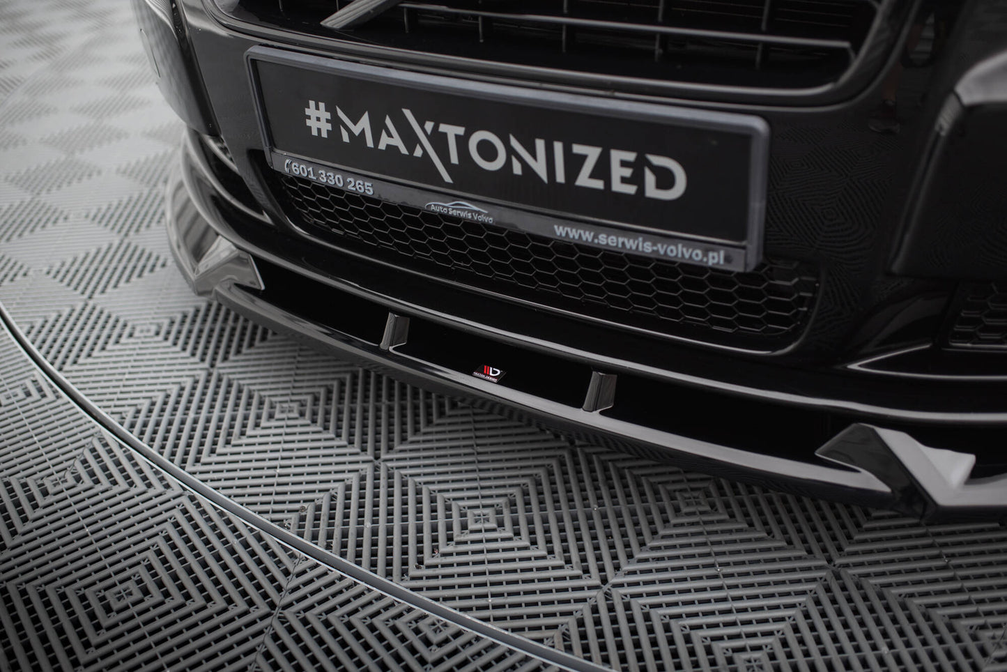 Maxton Front Ansatz für Volvo S80 Mk2 schwarz Hochglanz