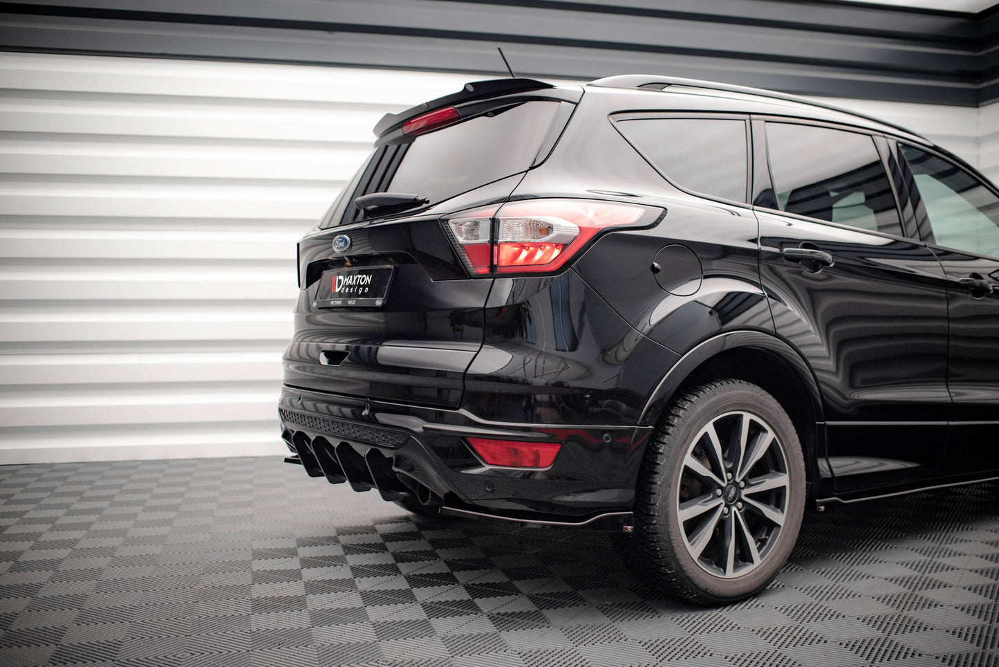 Maxton Street Pro Heckschürze für Ford Escape ST-Line Mk3