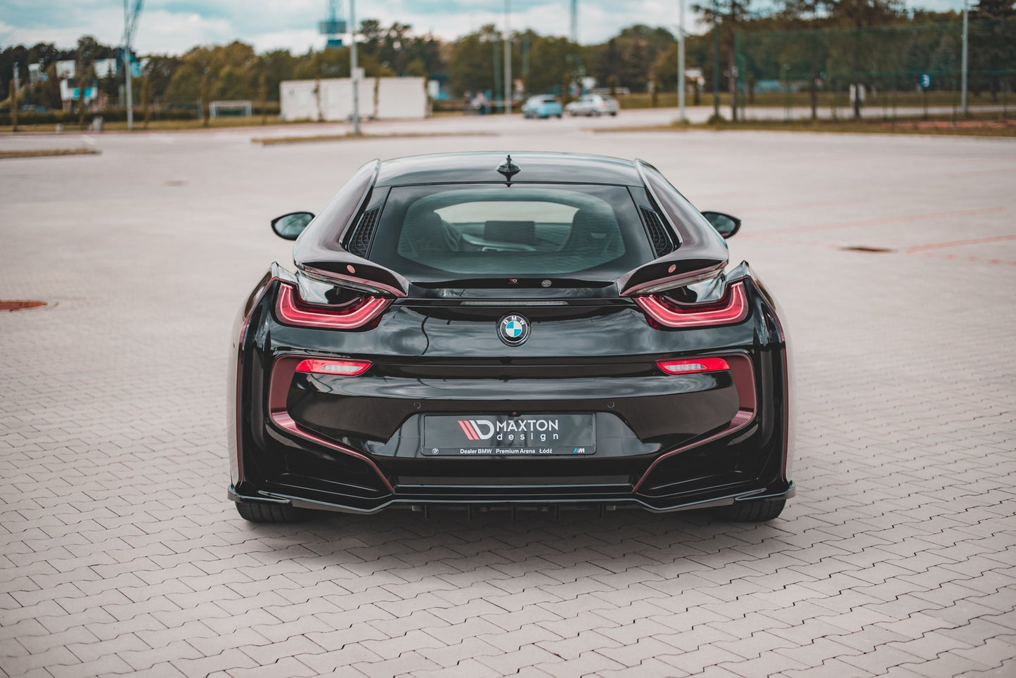 Maxton Spoiler CAP für Paket BMW i8 schwarz Hochglanz