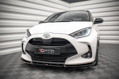 Maxton Front Ansatz V.2 für Toyota Yaris Mk4 schwarz Hochglanz