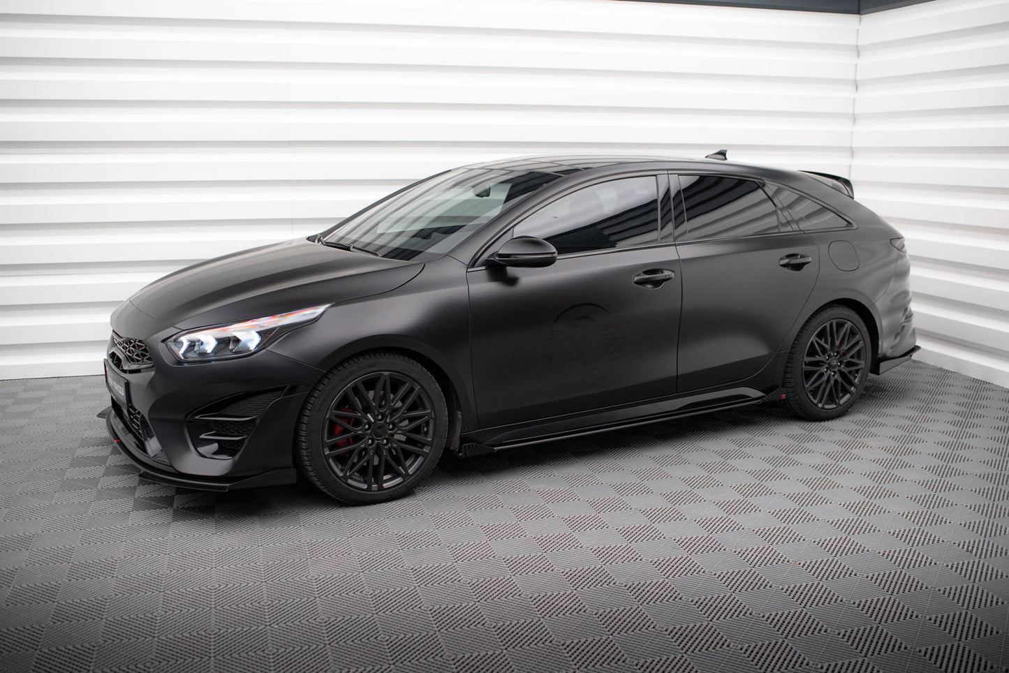 Maxton Street Pro Seitenschweller Ansatz für + Flaps Kia Proceed GT Mk1 Facelift / Ceed GT Mk3 Facelift  schwarz Hochglanz