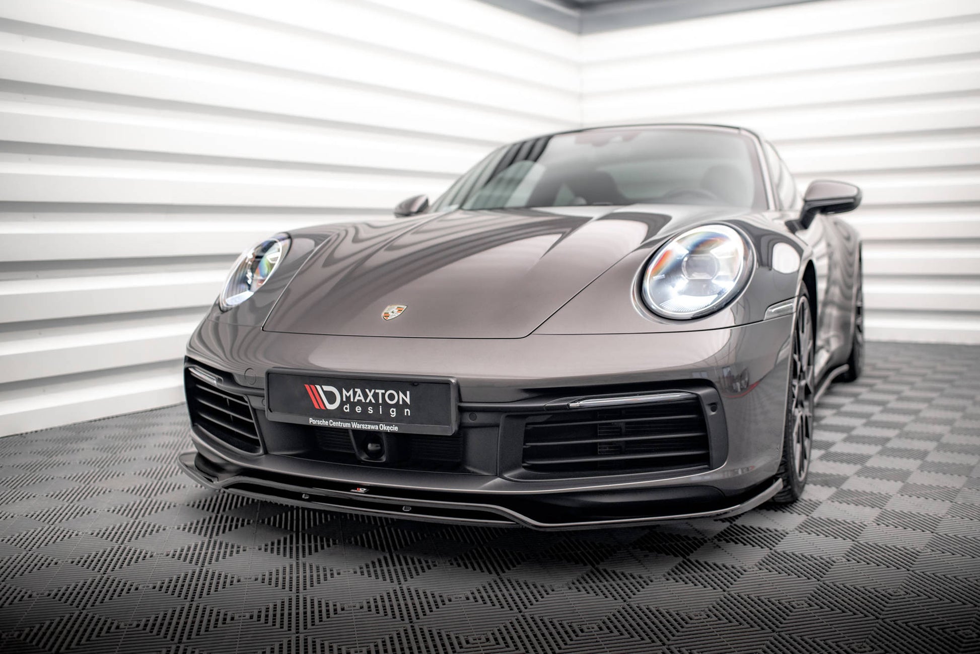 Maxton Front Ansatz für Porsche 911 Carrera 4S 992 schwarz Hochglanz