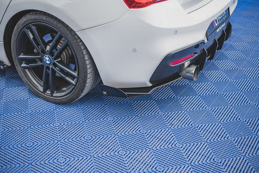 Maxton Robuste Racing Heck Ansatz Flaps Diffusor V.2 +Flaps für BMW 1er F20 M140i  schwarz Hochglanz