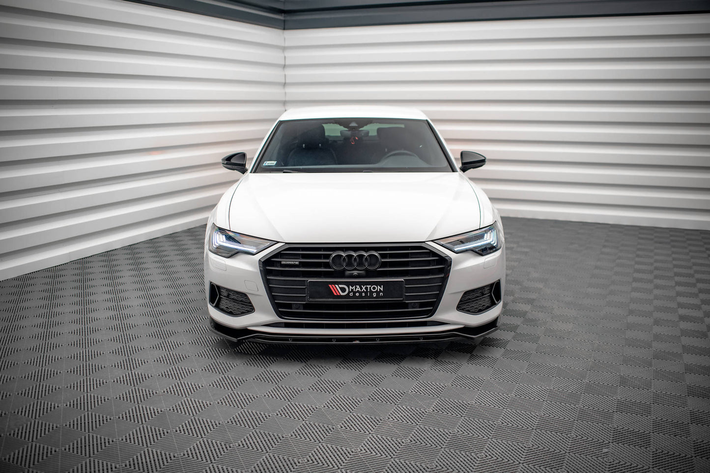 Maxton Front Ansatz V.3 für Audi A6 C8 schwarz Hochglanz
