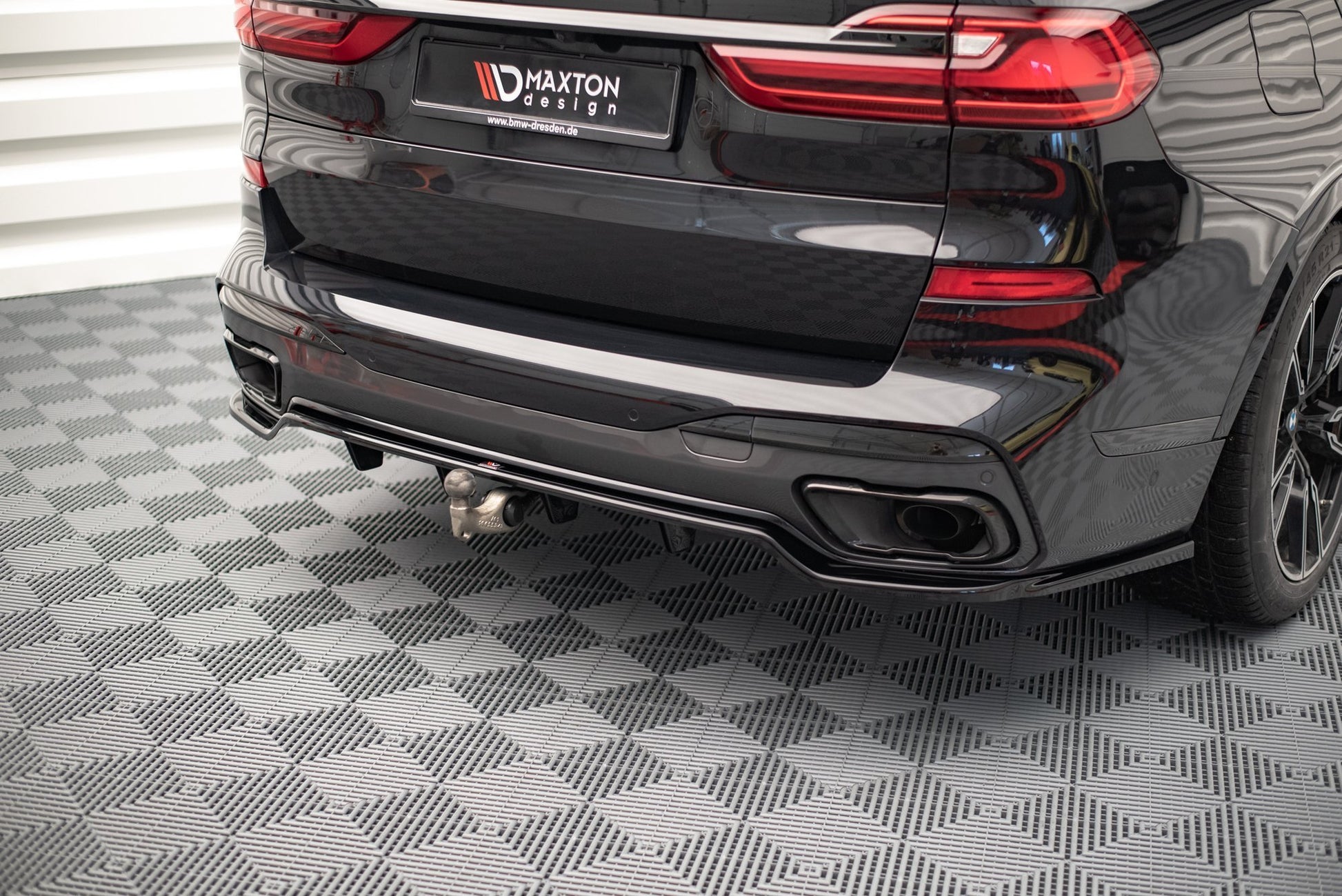 Maxton Mittlerer Diffusor Heck Ansatz DTM Look für BMW X7 M G07 schwarz matt