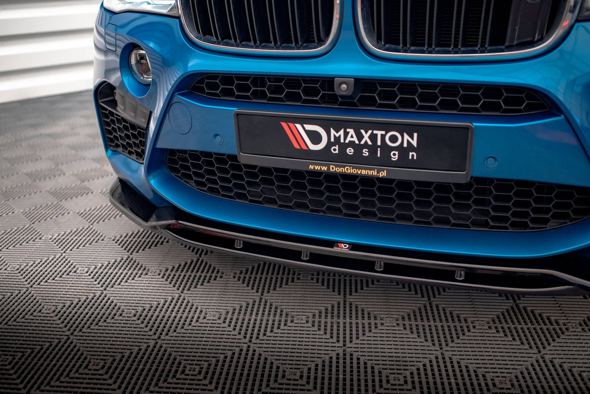 Maxton Front Ansatz V.2 für BMW X5 M F85 / X6 M F86 schwarz Hochglanz