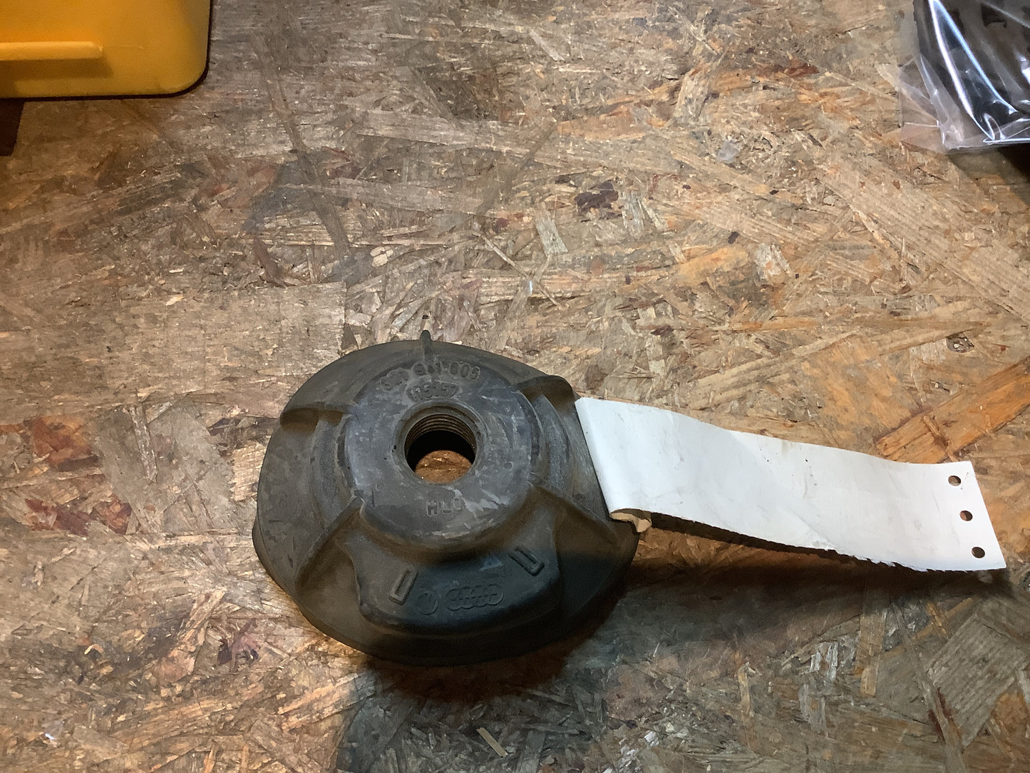 VW Passat B1 Schutzkappe, Scheinwerfer Original VW NEU