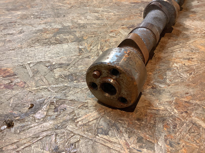 Omega A, Senator B 2,4 L Nockenwelle ohne Oelnut Original GM NEU