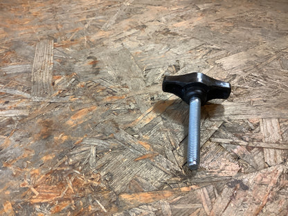 Astra F, Flügelschraube Original GM NEU