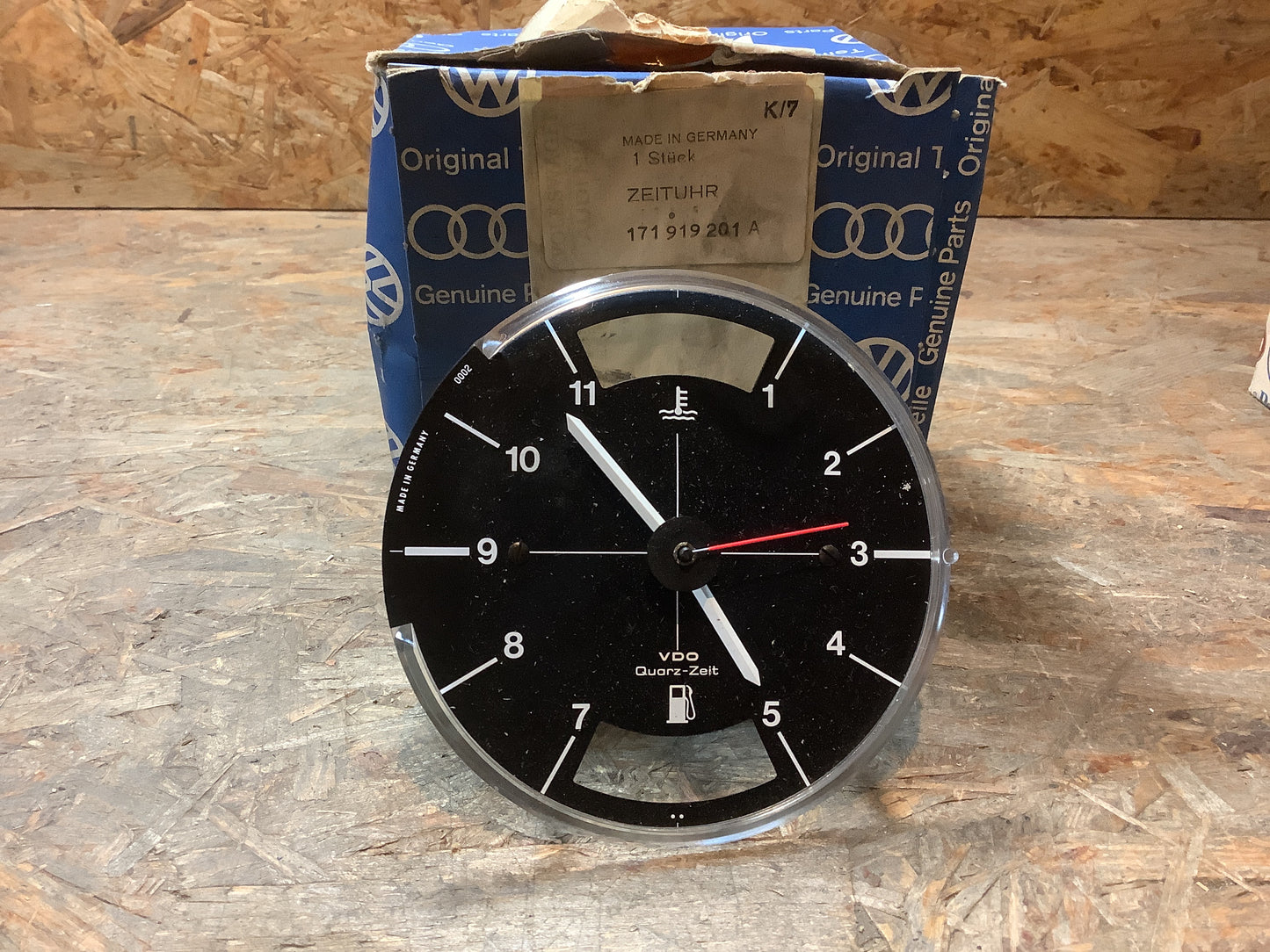 VW Golf I, VW LT 1 Analoguhr Original Genuine Parts NEU