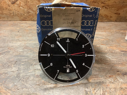 VW Golf I, VW LT 1 Analoguhr Original Genuine Parts NEU