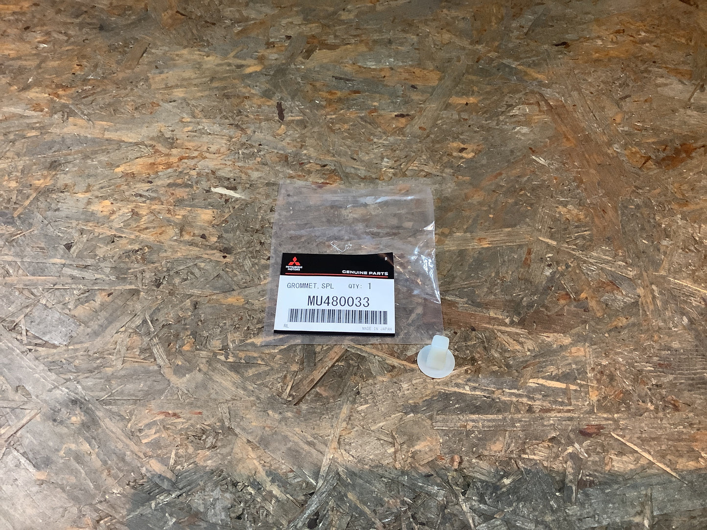 Mitsubishi Colt Clip Schutzleiste Original Mitsubishi NEU