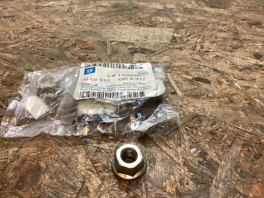 Zafira B SKT Mutter M10 Dämpferblock an Querlenker Original GM NEU