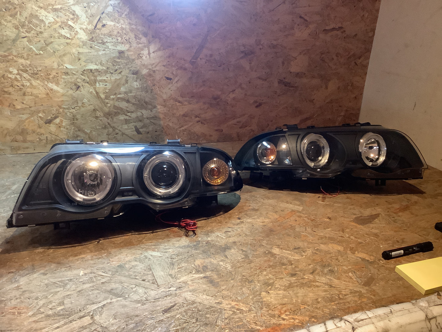 Tuning-Tec LED Angel Eyes Scheinwerfer für BMW 3er E46 98-01 schwarz Set
