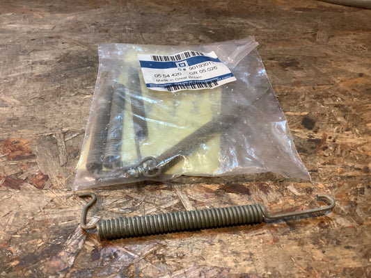 Opel Corsa A, Vectra A, Ascona Rückzugfeder Bremse hinten Original GM NEU