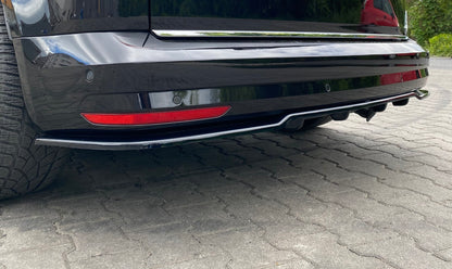 Maxton Mittlerer Diffusor Heck Ansatz DTM Look für Volkswagen Caddy Mk. 4 schwarz Hochglanz
