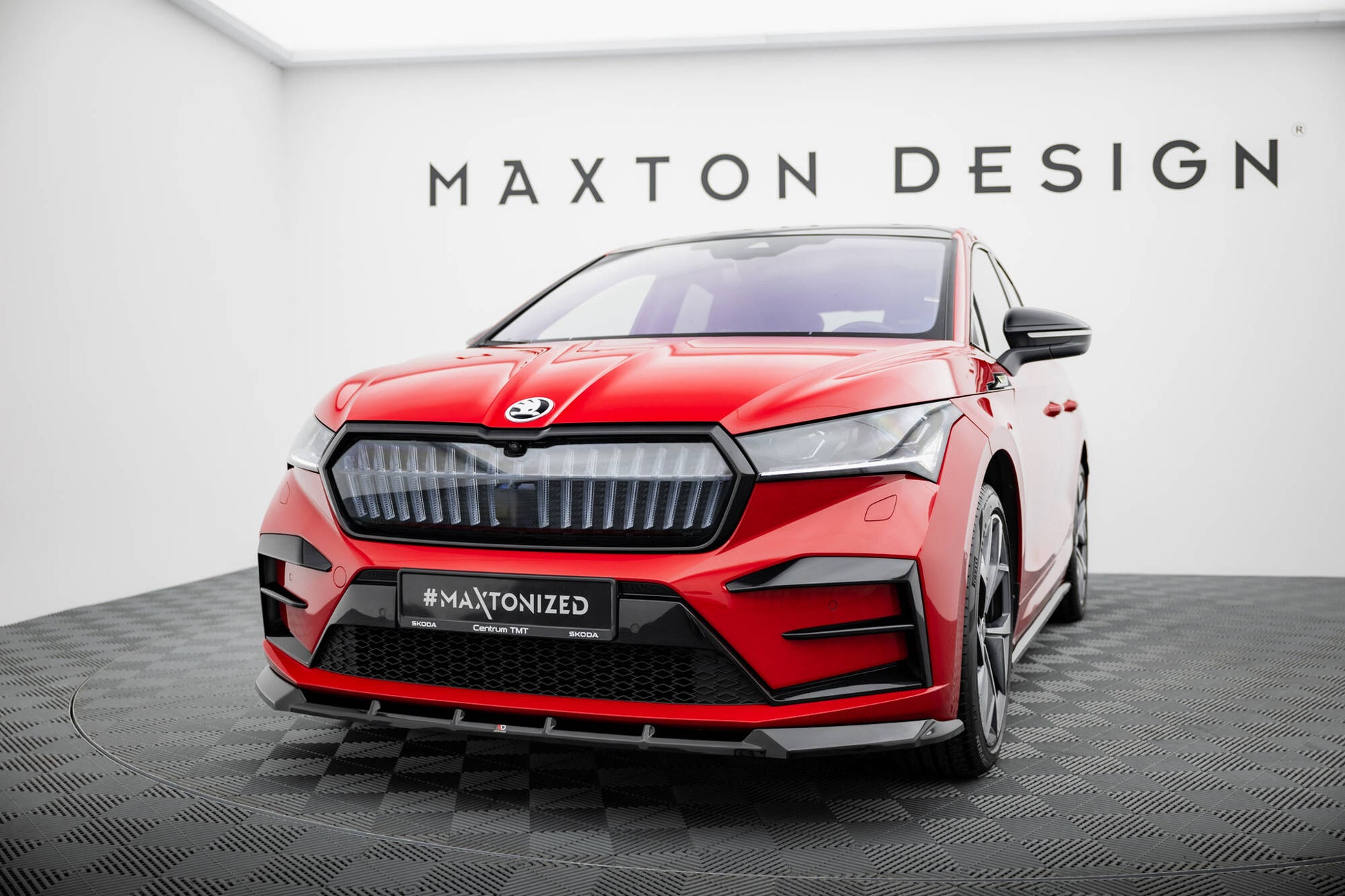 Maxton Front Ansatz für Skoda Enyaq Coupe iV  schwarz Hochglanz