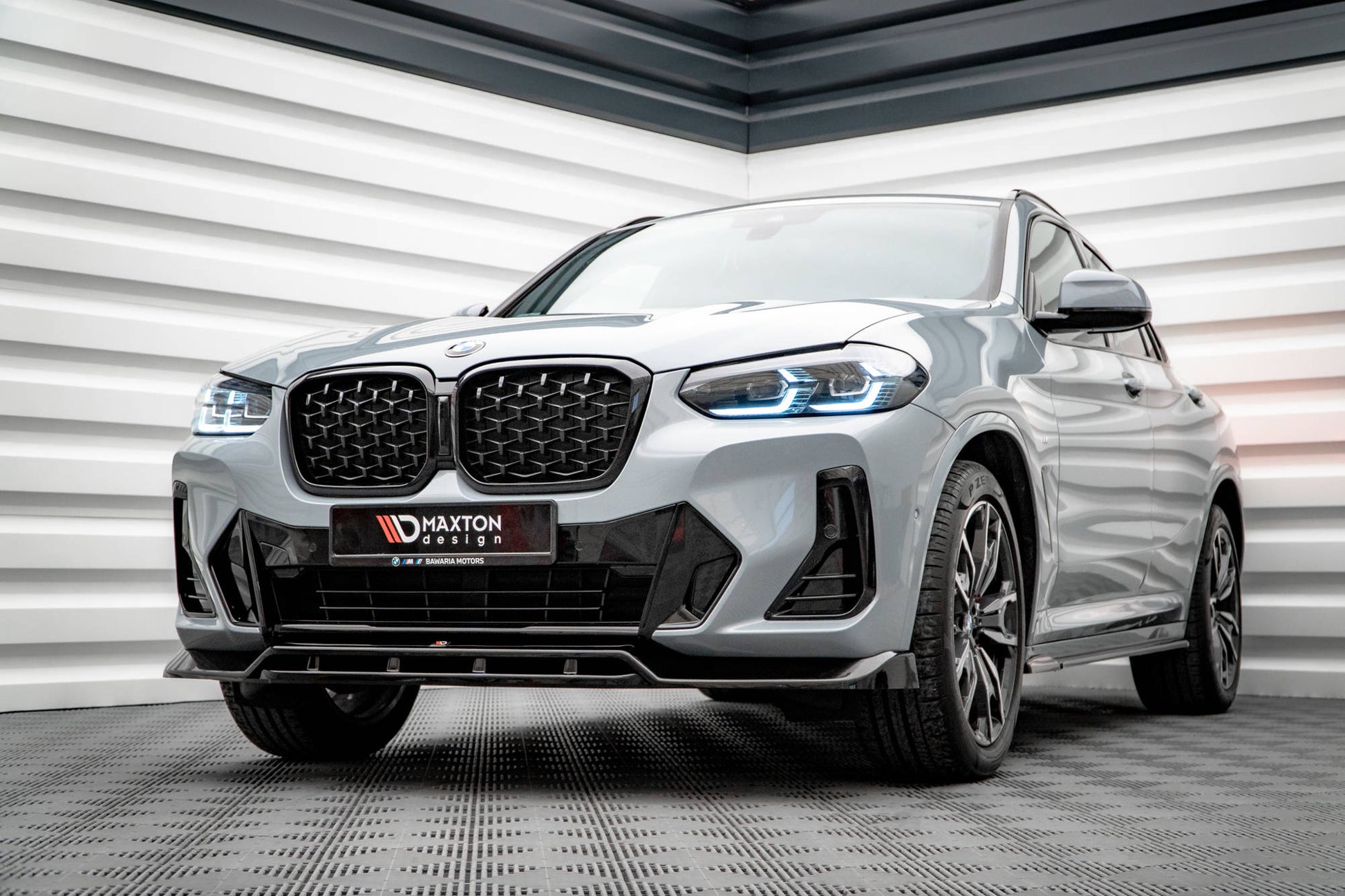 Maxton Front Ansatz V.1 für BMW X4 M-Paket G02 Facelift schwarz Hochglanz