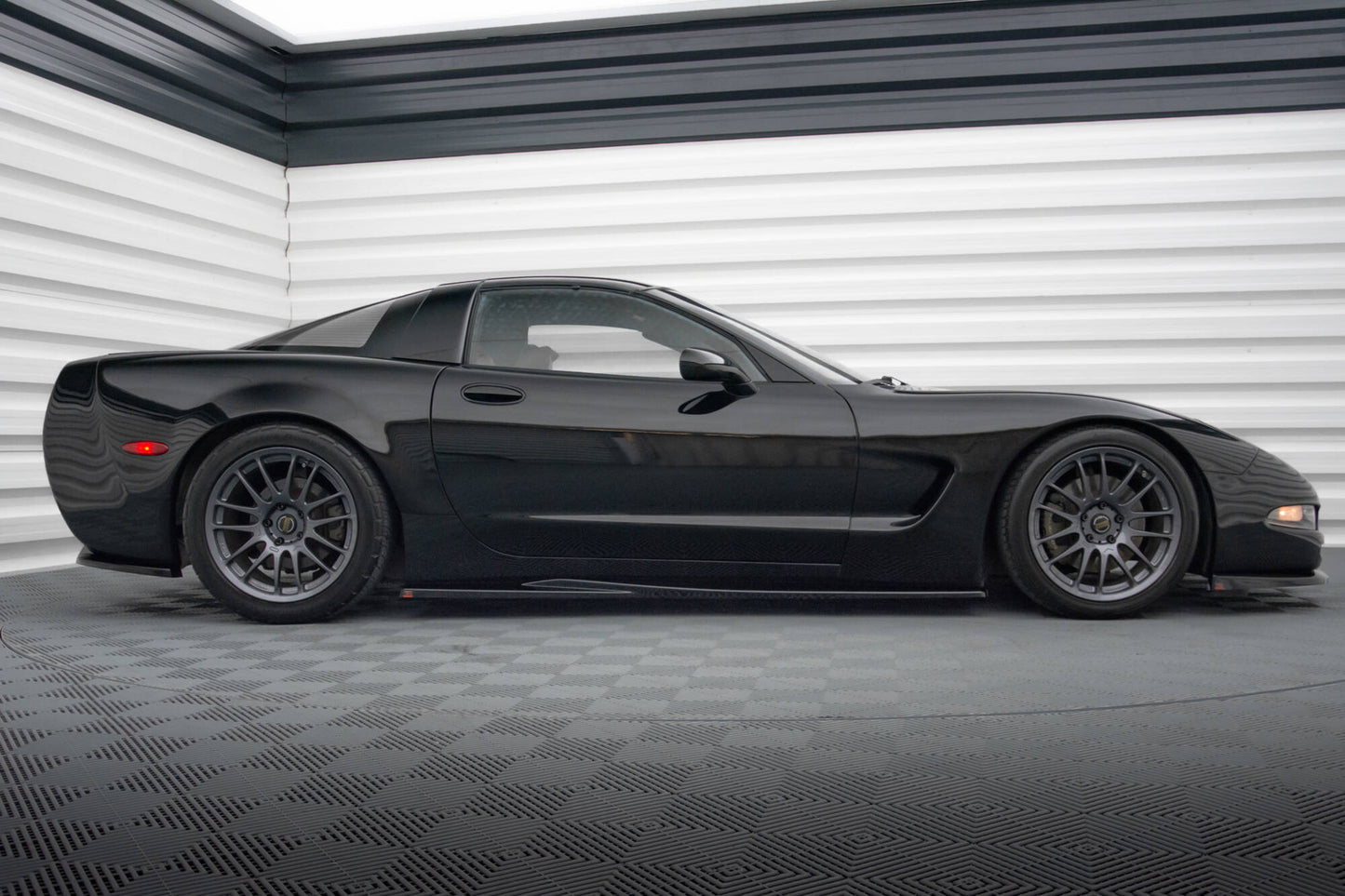 Maxton Seitenschweller Ansatz für Chevrolet Corvette C5 schwarz Hochglanz
